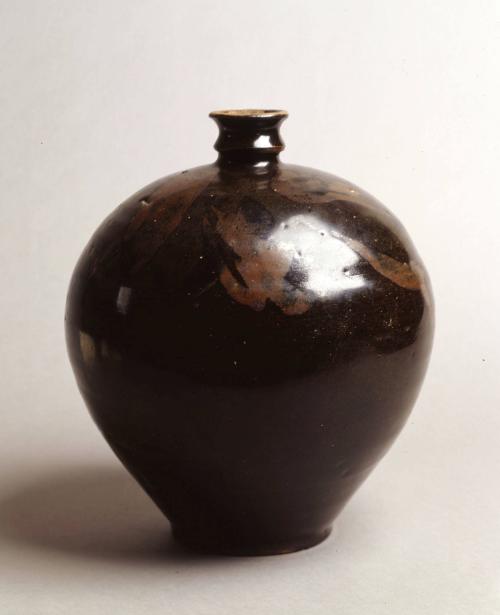 Globular Bottle with Painted Decoration of Floral Sprays