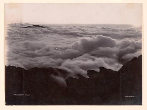 Clouds from Phalut, Darjeeling (Himalayas)