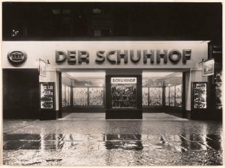 Shoe Store, "Der Schuhof"