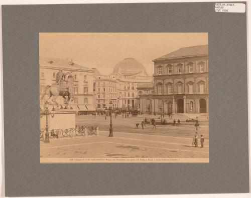 Napoli, Piazza Del Plebiscito