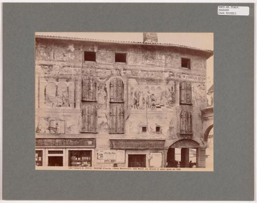 Bassano, Veneto, Piazza Montevecchio, Casa Michele