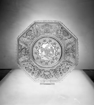 Plate with American Eagle Surrounded by 13 Stars