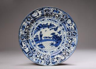 Dish with “Transitional Kraak” Design