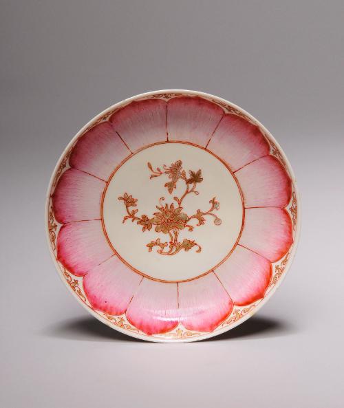 Saucer Dish with Floral Motif