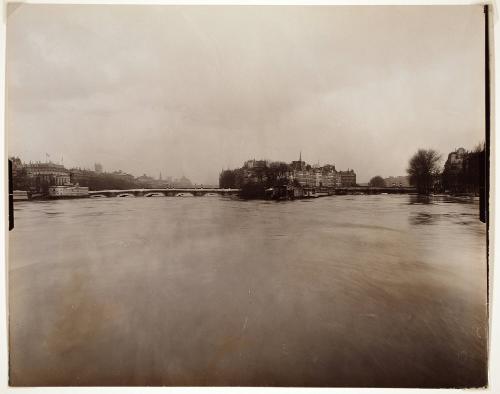 Paris Flood, Looking East to the Pont Neuf, Jan. 27-31, 1910