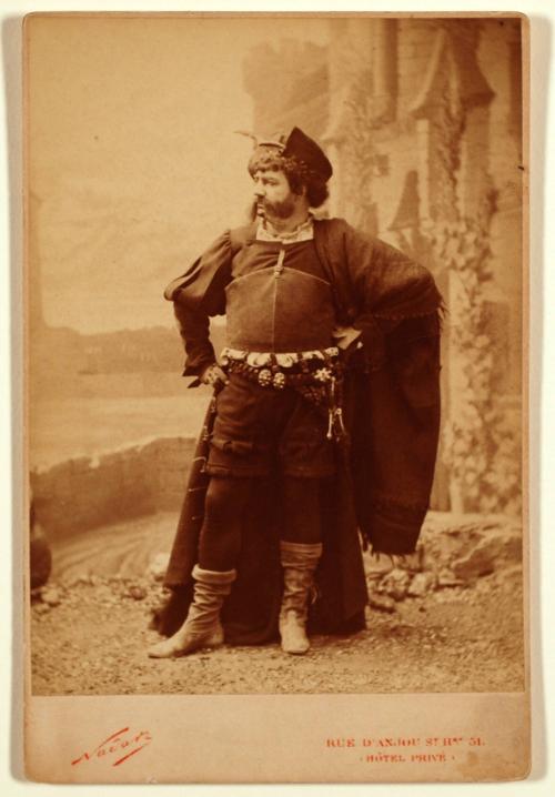 Frédéric Febvre as Saltabadil in Le roi s'amuse