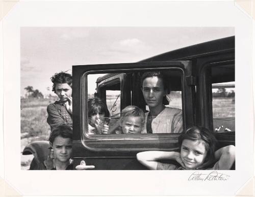 The family of a migratory fruit worker from Tennessee now camped in a field near the packing house at Winter Haven, Florida